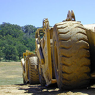 photo of earth movers, El Dorado Hills project